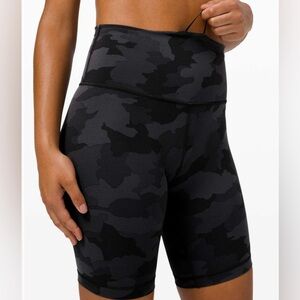 Lululemon Wunder Train Bike Shorts